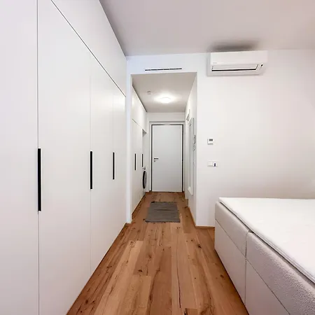 Real Living By Refa - Modern Haven 209 Prague